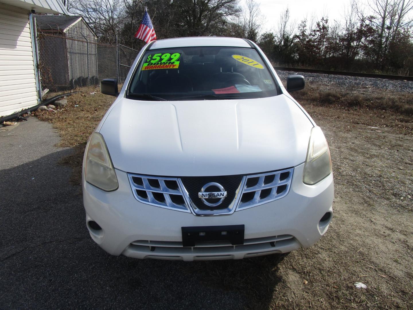 2011 White Nissan Rogue S AWD (JN8AS5MV7BW) with an 2.5L L4 DOHC 16V engine, CVT transmission, located at 2553 Airline Blvd, Portsmouth, VA, 23701, (757) 488-8331, 36.813889, -76.357597 - Down Payment: $599 Weekly Payment: $100 APR: 23.9% Repayment Terms: 42 Months ***CALL ELIZABETH SMITH - DIRECTOR OF MARKETING @ 757-488-8331 TO SCHEDULE YOUR APPOINTMENT TODAY AND GET PRE-APPROVED RIGHT OVER THE PHONE*** - Photo#2